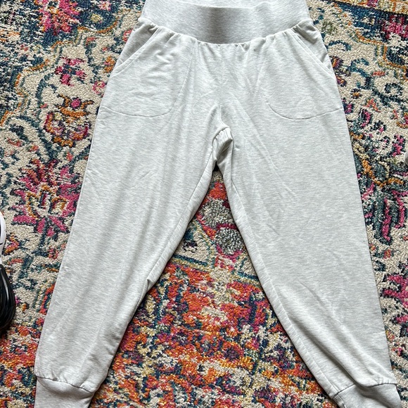 Earth Yoga Joggers - Picture 2 of 4